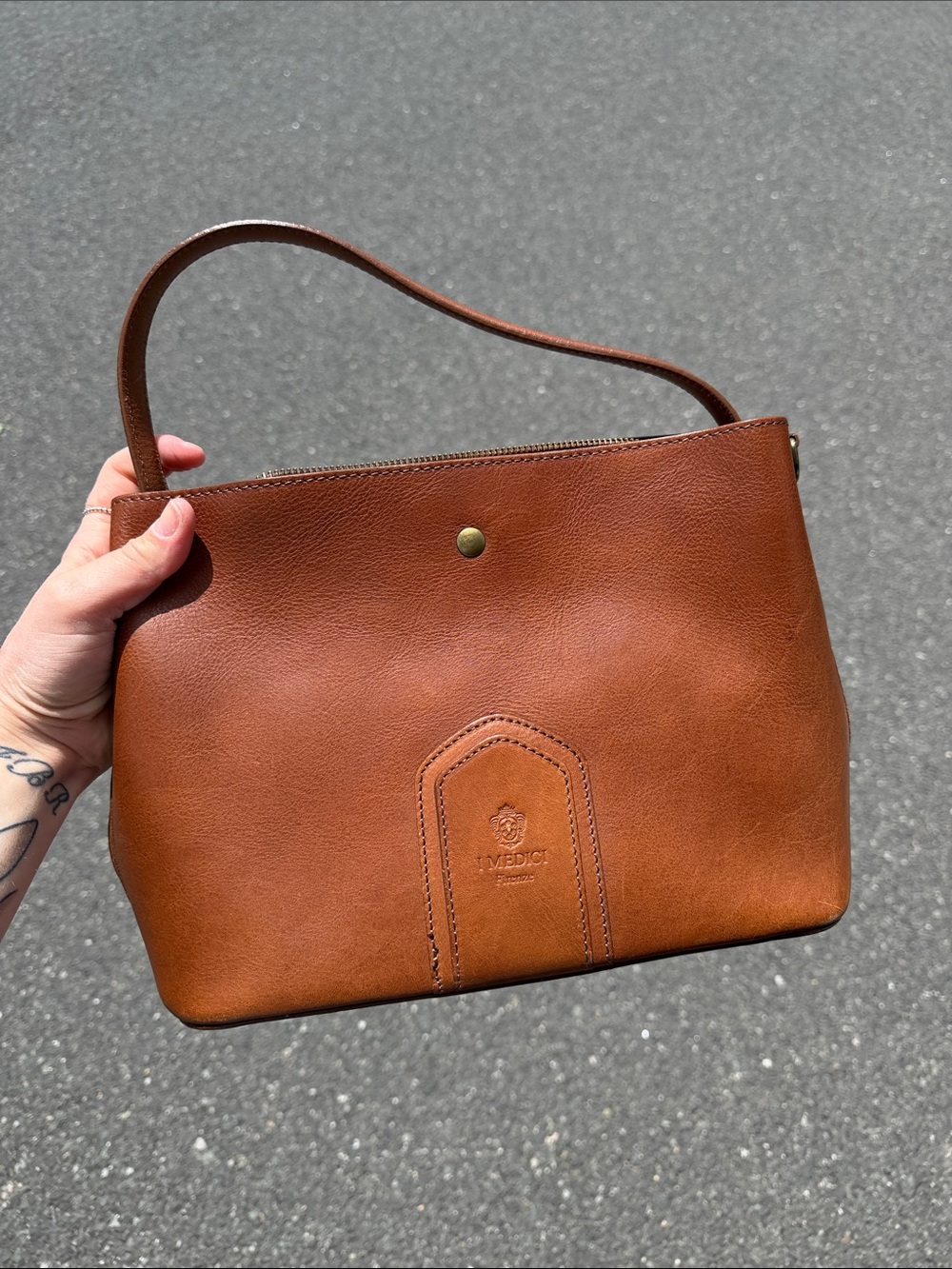 Medici Milano Tan Leather Shoulder Bag